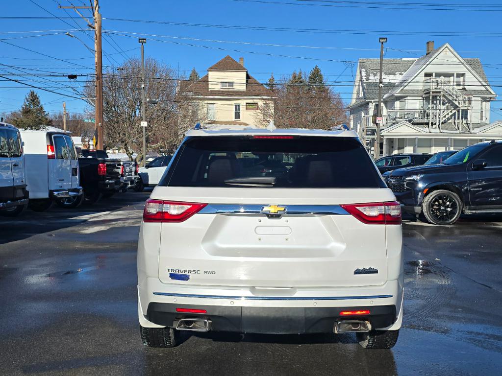 Photo 21 of this CHEVROLET TRAVERSE