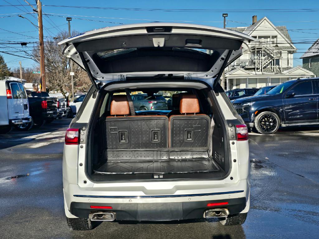 Photo 22 of this CHEVROLET TRAVERSE