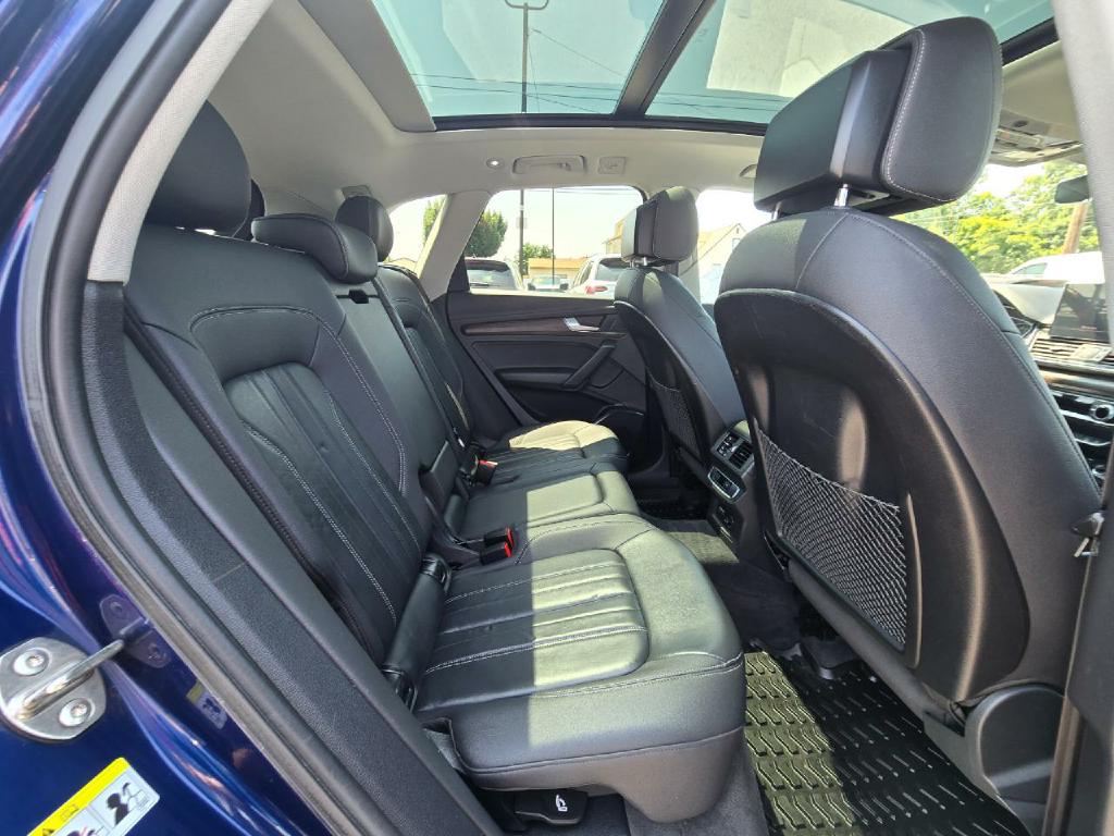 Photo 15 of this AUDI Q5