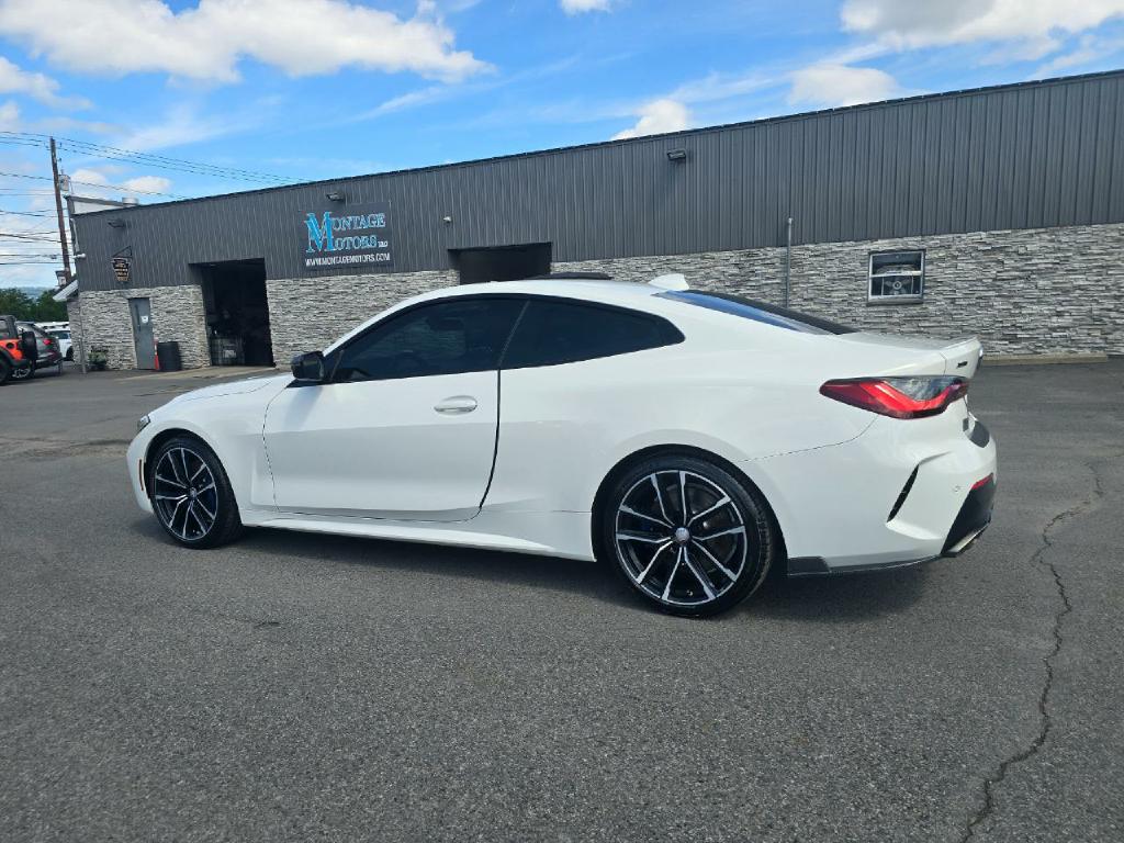 Photo 4 of this BMW 4 SERIES