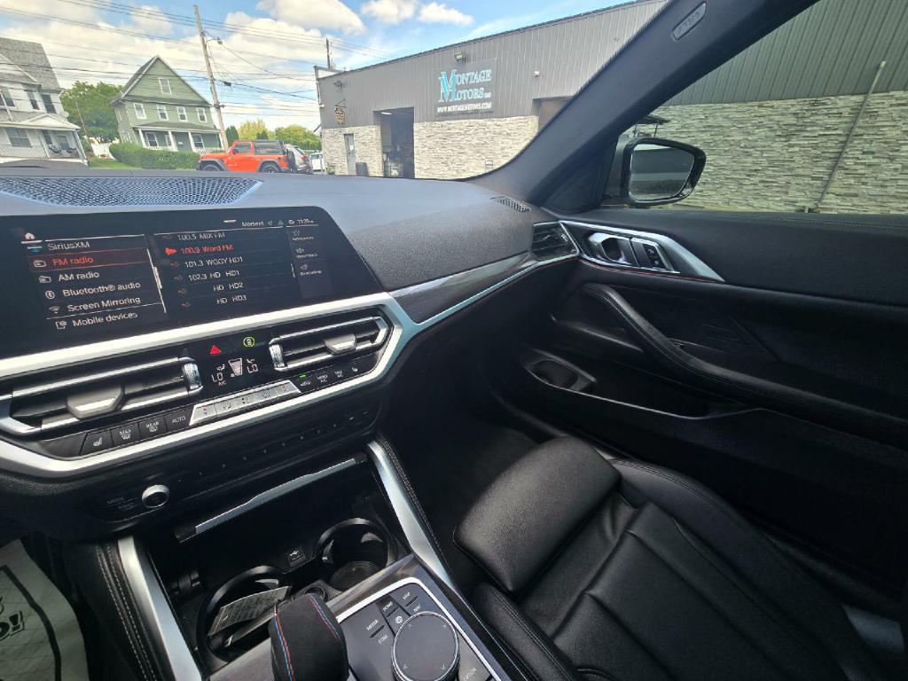 Photo 12 of this BMW 4 SERIES