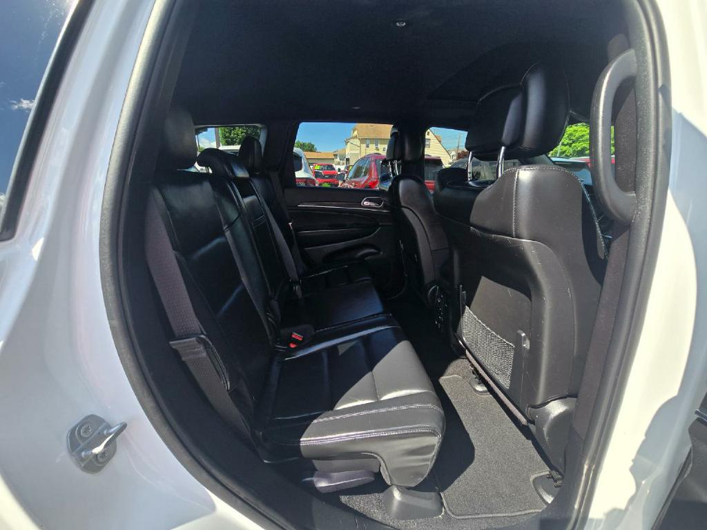 Photo 15 of this JEEP GRAND CHEROKEE