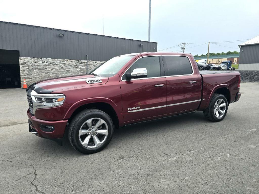 Photo 3 of this RAM 1500