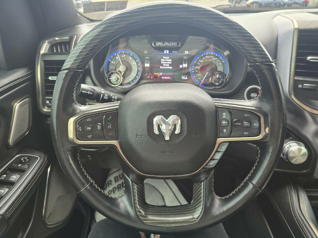 Photo 7 of this RAM 1500
