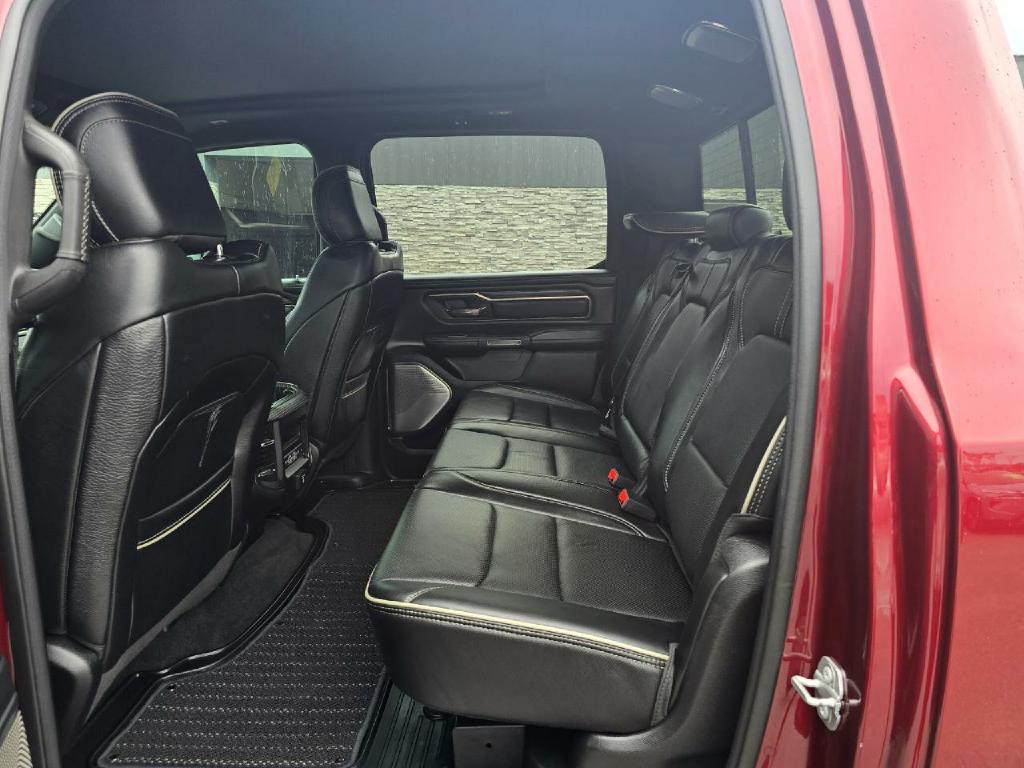 Photo 15 of this RAM 1500