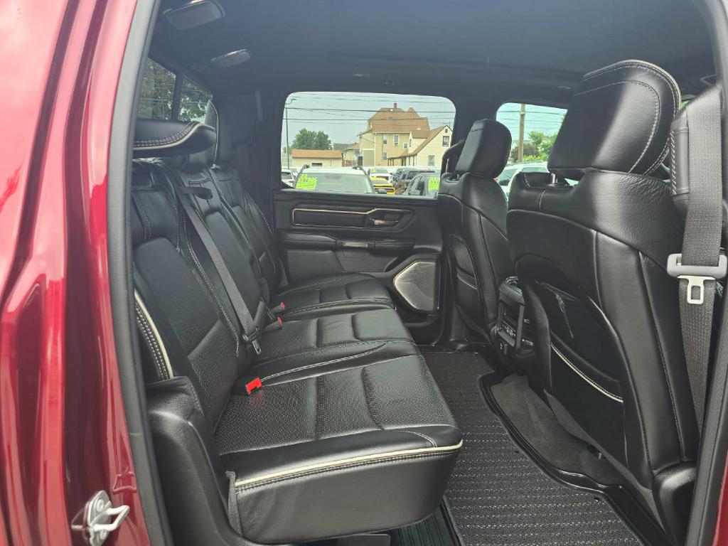 Photo 16 of this RAM 1500