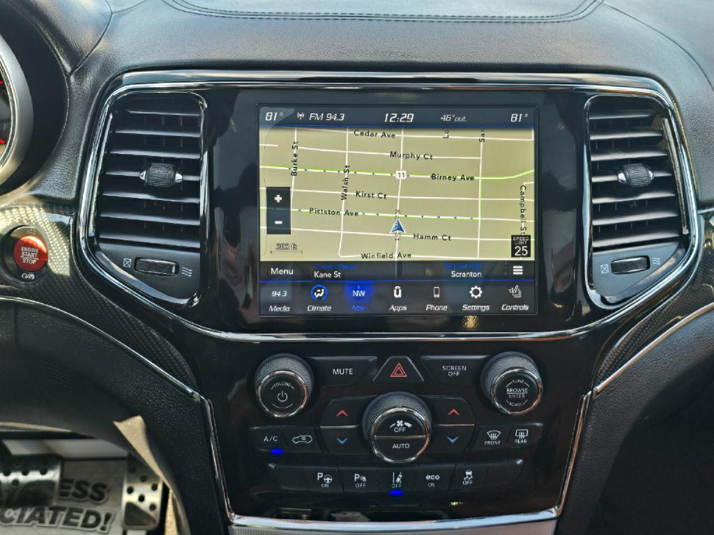 Photo 11 of this JEEP GRAND CHEROKEE