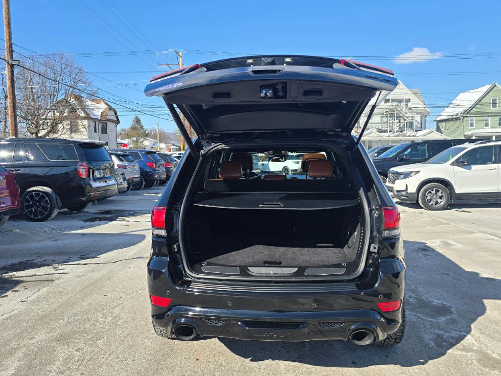 Photo 21 of this JEEP GRAND CHEROKEE
