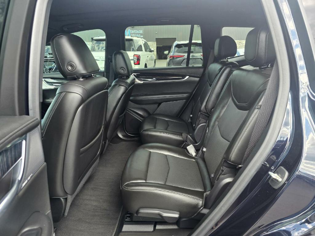 Photo 15 of this CADILLAC XT6