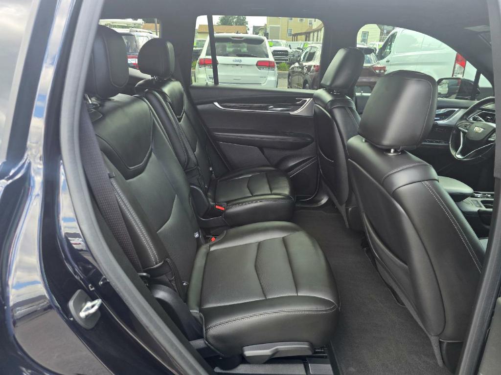 Photo 18 of this CADILLAC XT6