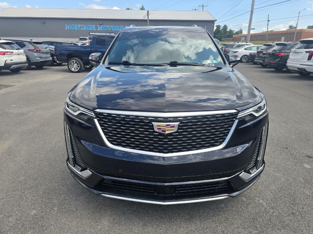 Photo 23 of this CADILLAC XT6