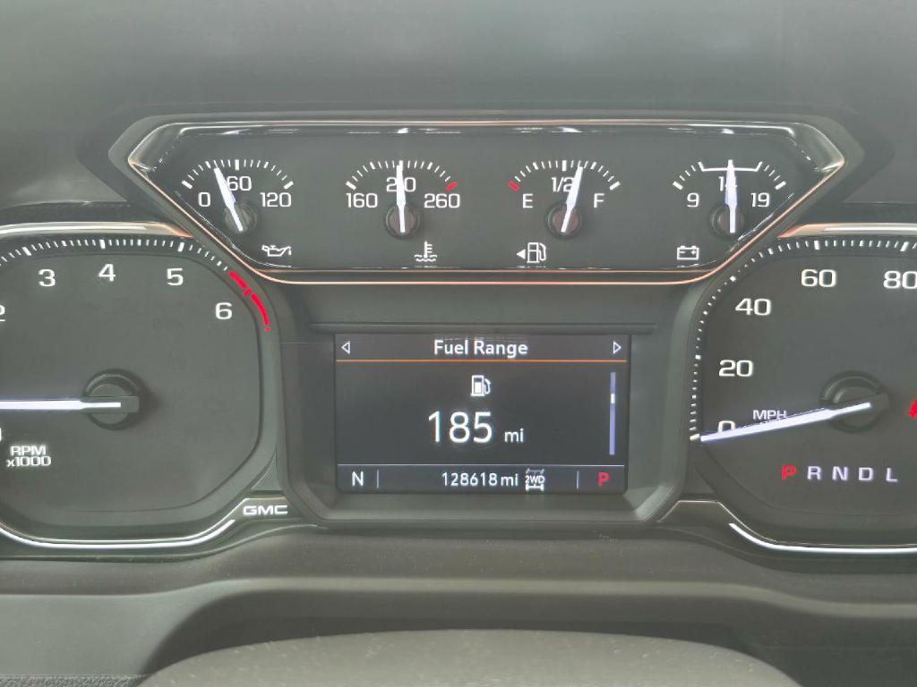 Photo 8 of this GMC SIERRA 1500 LIM