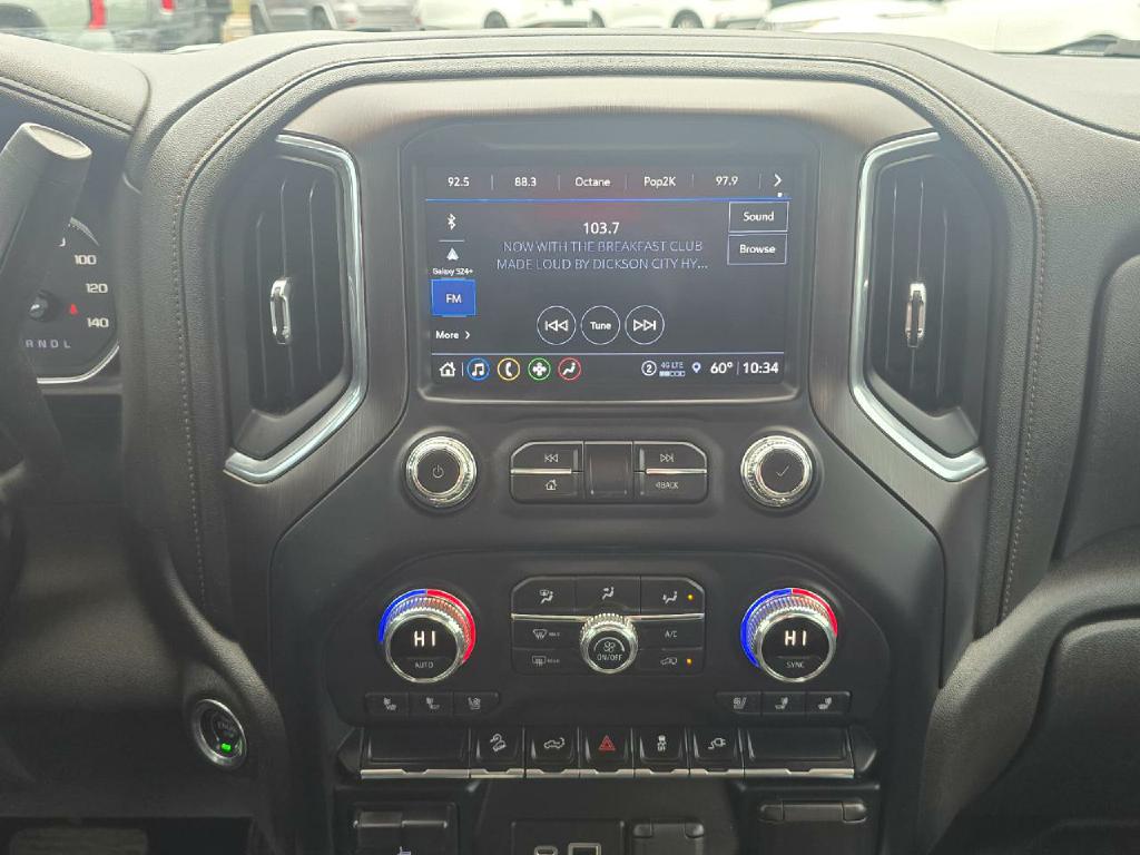 Photo 9 of this GMC SIERRA 1500 LIM