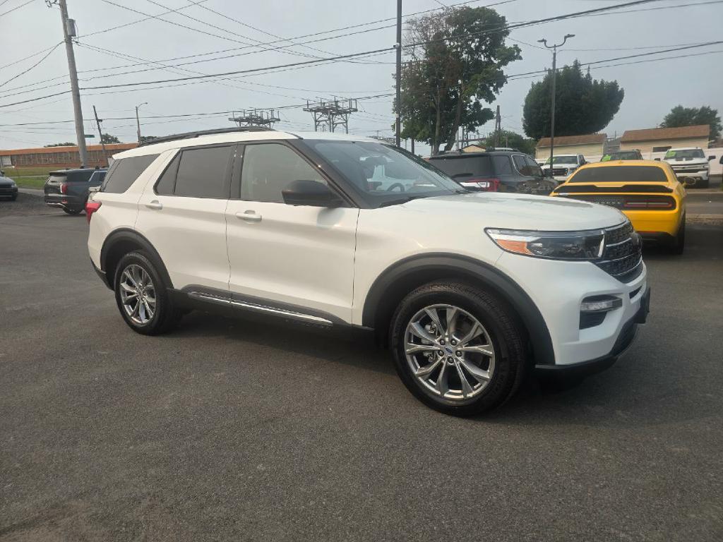 Photo 5 of this FORD EXPLORER