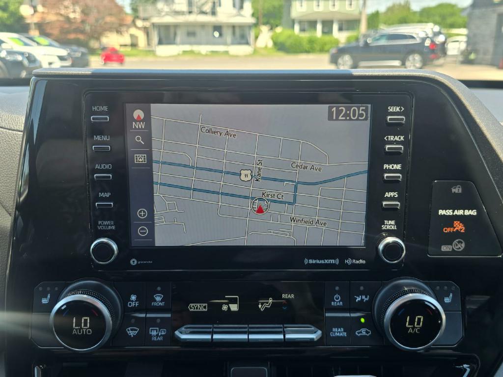 Photo 11 of this TOYOTA HIGHLANDER