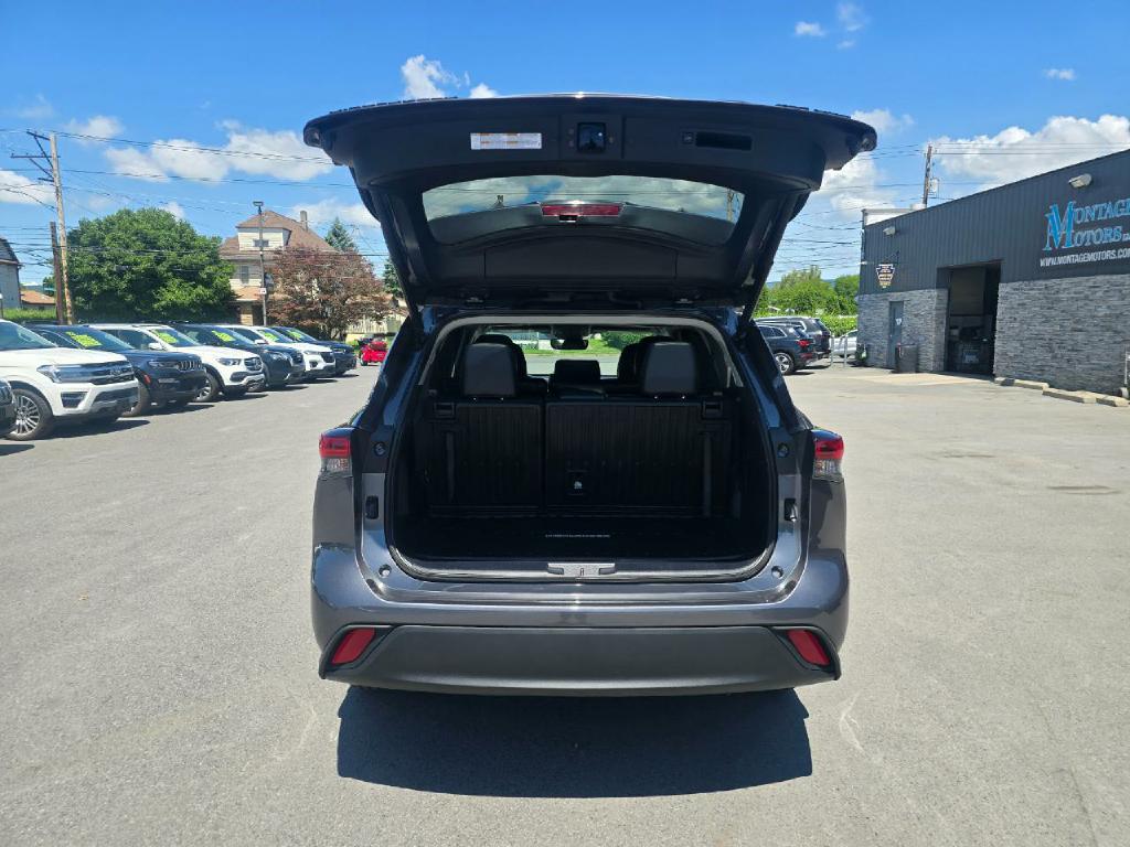 Photo 21 of this TOYOTA HIGHLANDER