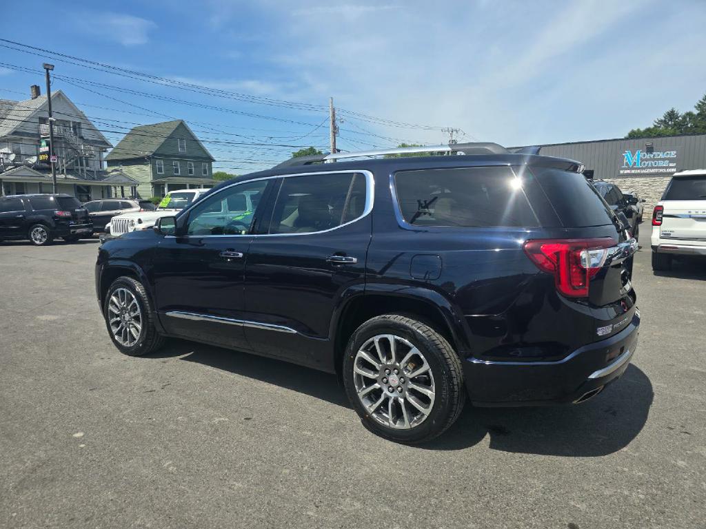 Photo 4 of this GMC ACADIA
