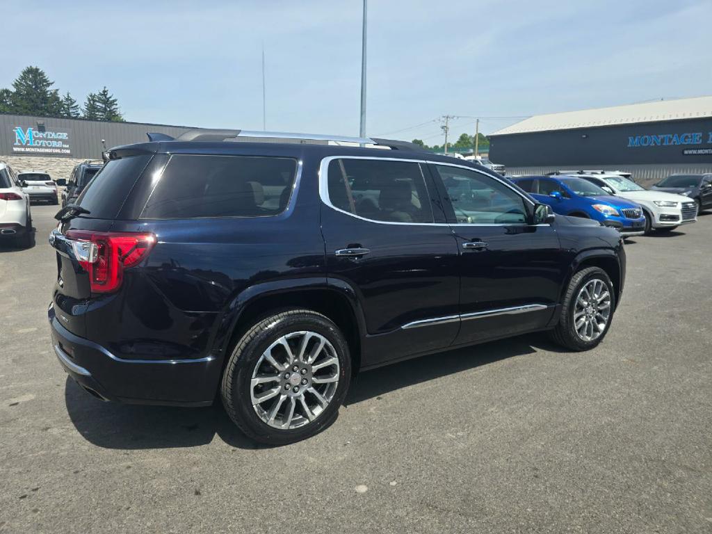 Photo 5 of this GMC ACADIA