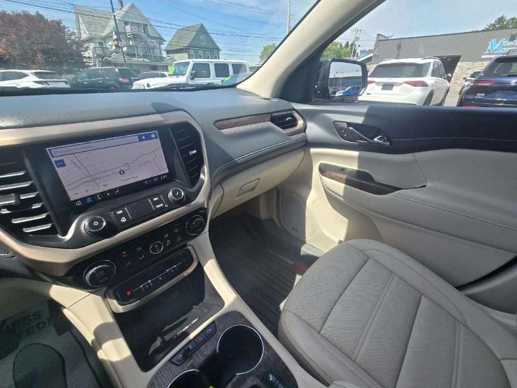 Photo 12 of this GMC ACADIA