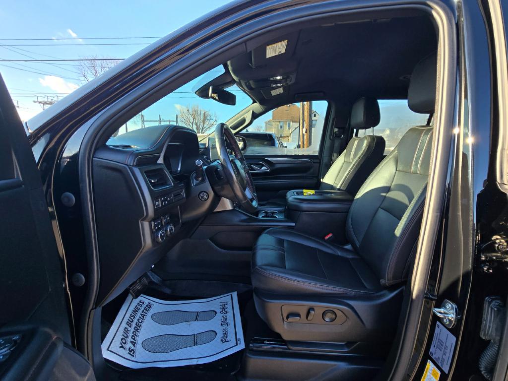 Photo 13 of this CHEVROLET TAHOE