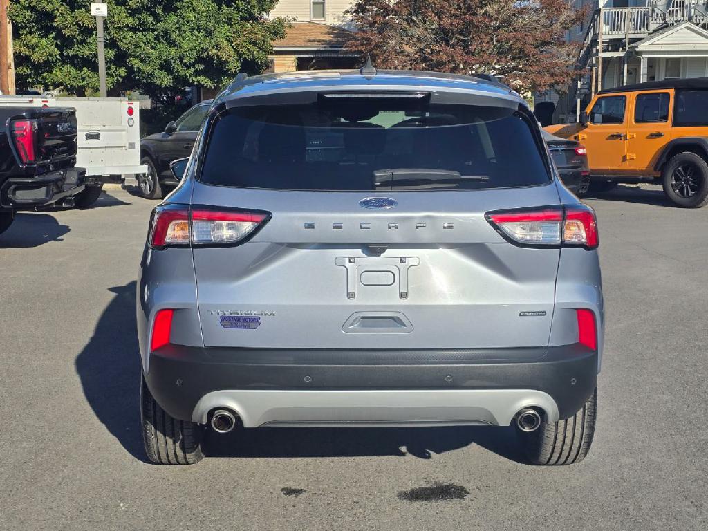 Photo 17 of this FORD ESCAPE