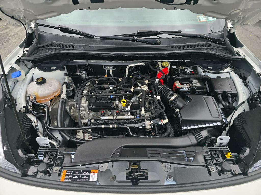 Photo 19 of this FORD ESCAPE