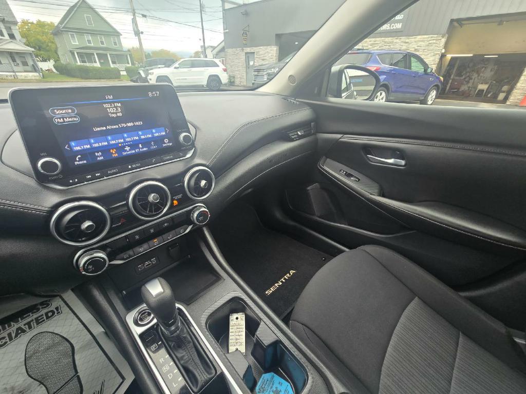 Photo 11 of this NISSAN SENTRA