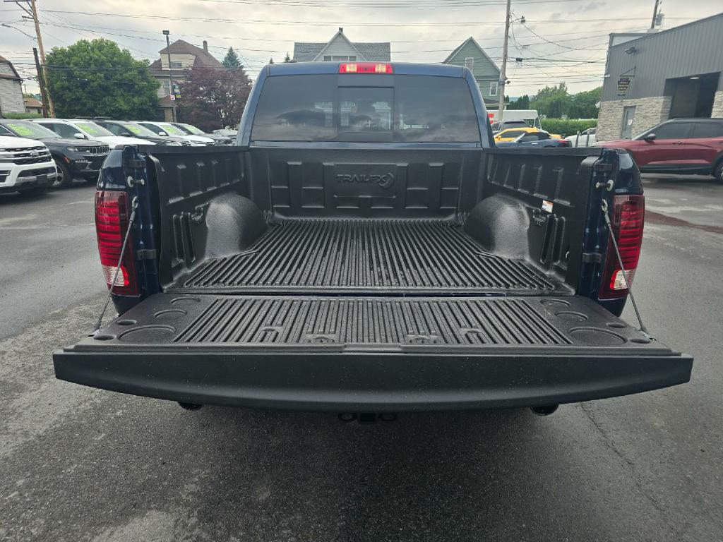 Photo 17 of this RAM 1500 CLASSIC