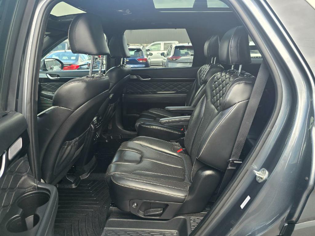 Photo 15 of this HYUNDAI PALISADE