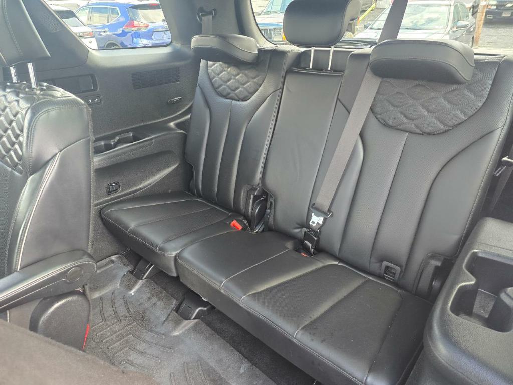 Photo 16 of this HYUNDAI PALISADE
