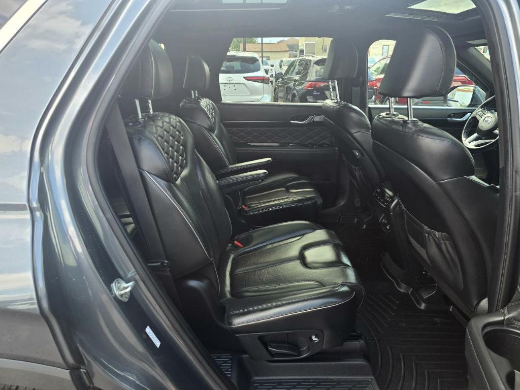 Photo 18 of this HYUNDAI PALISADE