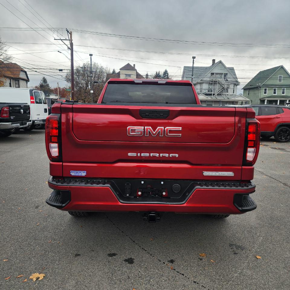 Photo 17 of this GMC SIERRA 1500 LIM