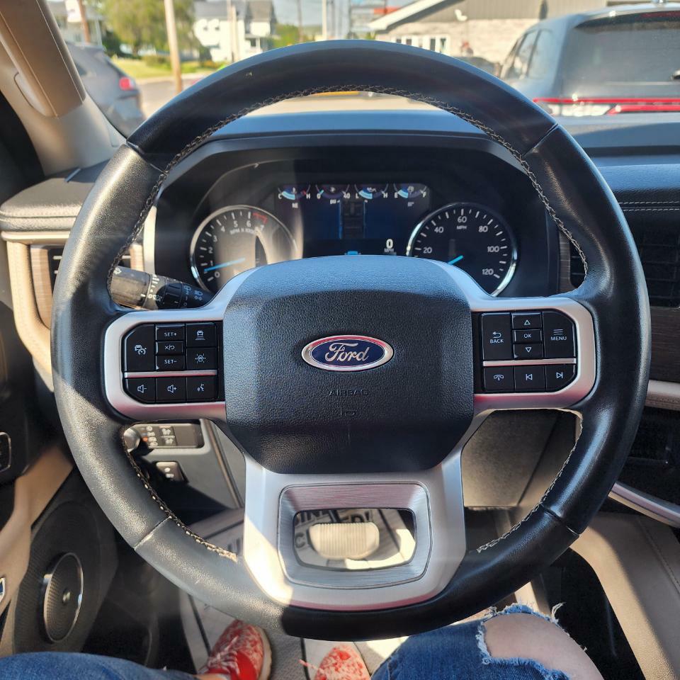 Photo 8 of this FORD EXPEDITION MAX