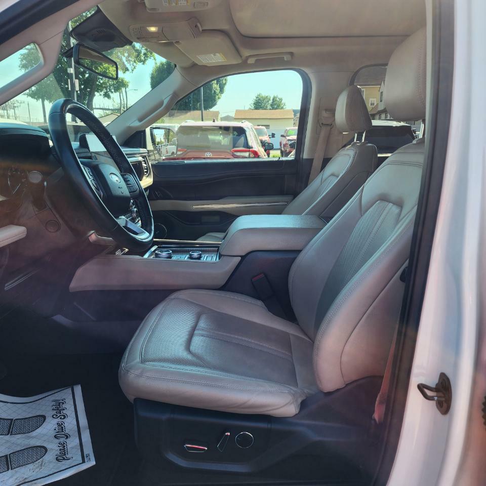 Photo 17 of this FORD EXPEDITION MAX
