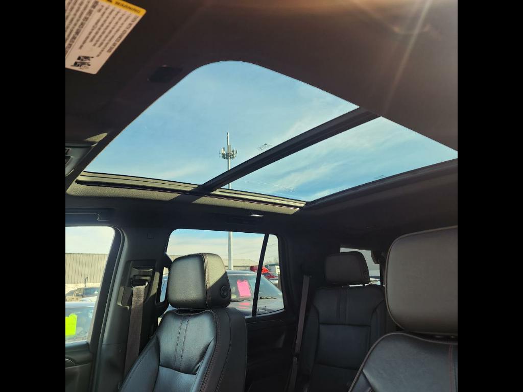 Photo 7 of this CHEVROLET TAHOE
