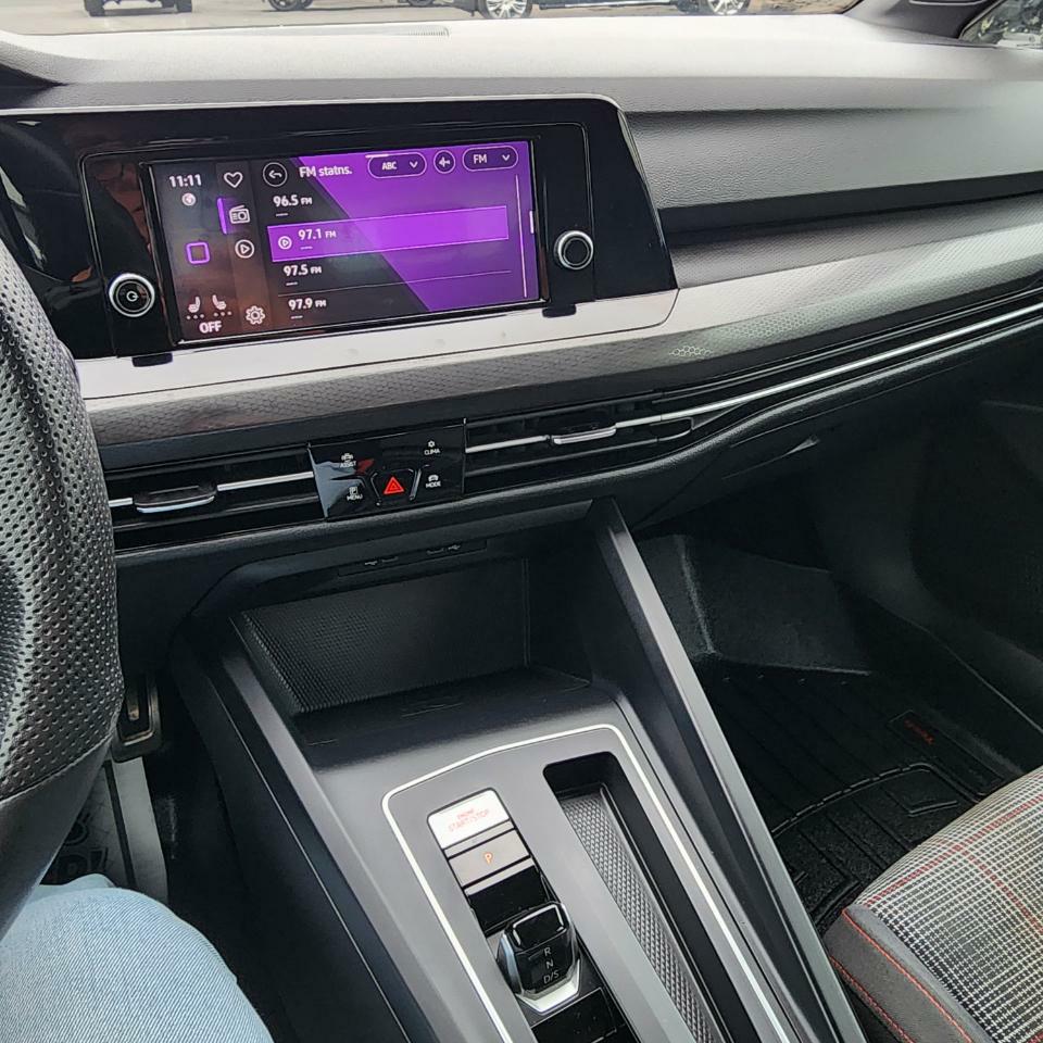 Photo 10 of this VOLKSWAGEN GOLF GTI