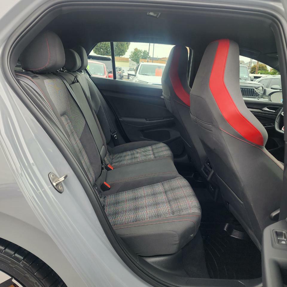 Photo 12 of this VOLKSWAGEN GOLF GTI