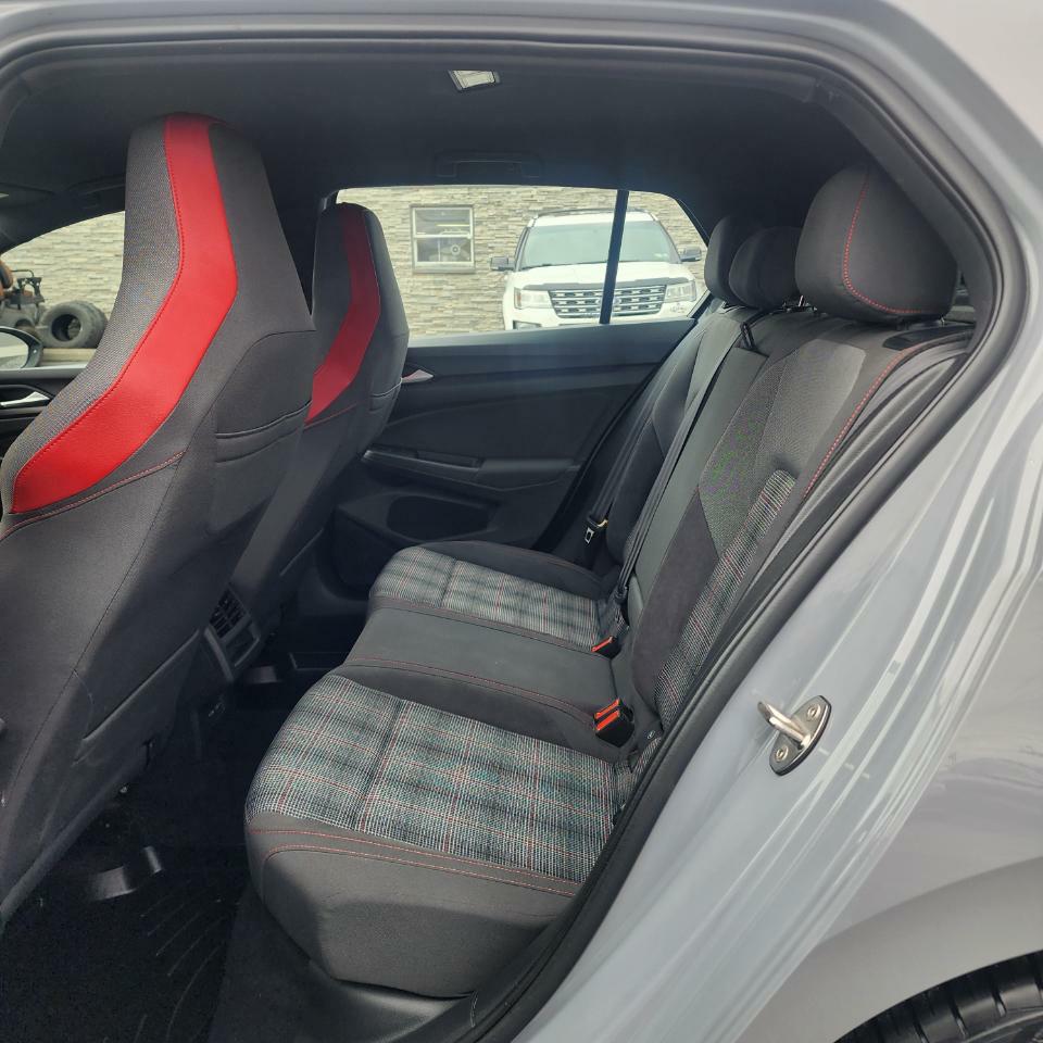 Photo 15 of this VOLKSWAGEN GOLF GTI
