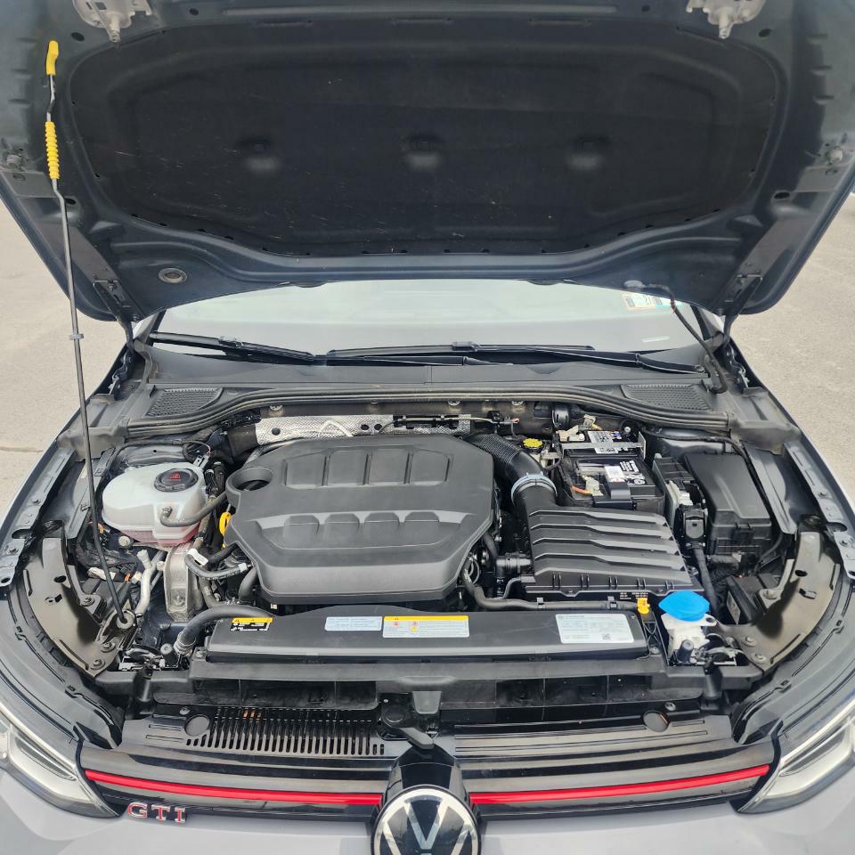 Photo 17 of this VOLKSWAGEN GOLF GTI
