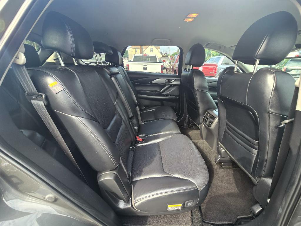 Photo 14 of this MAZDA CX-9