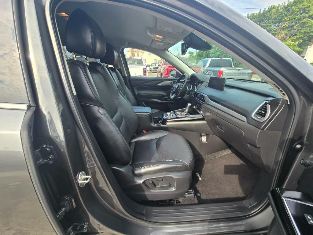 Photo 15 of this MAZDA CX-9
