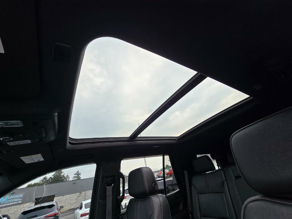 Photo 12 of this CHEVROLET TAHOE