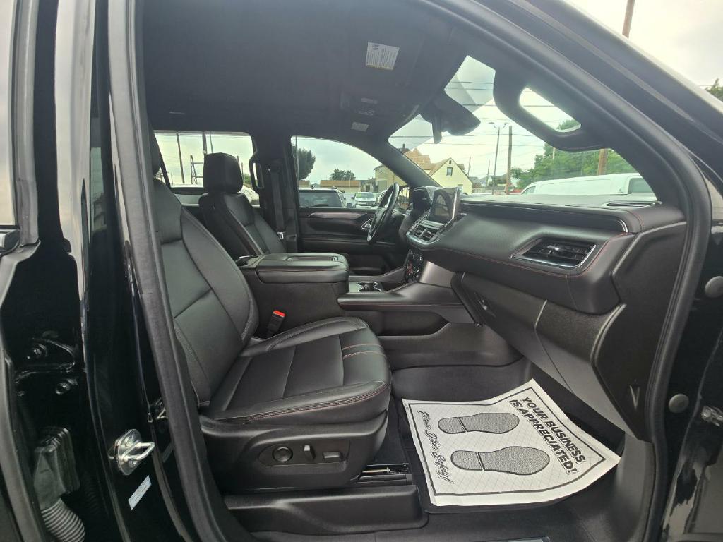 Photo 18 of this CHEVROLET TAHOE
