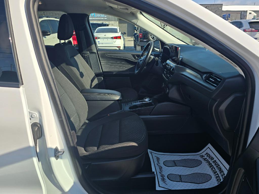 Photo 14 of this FORD ESCAPE