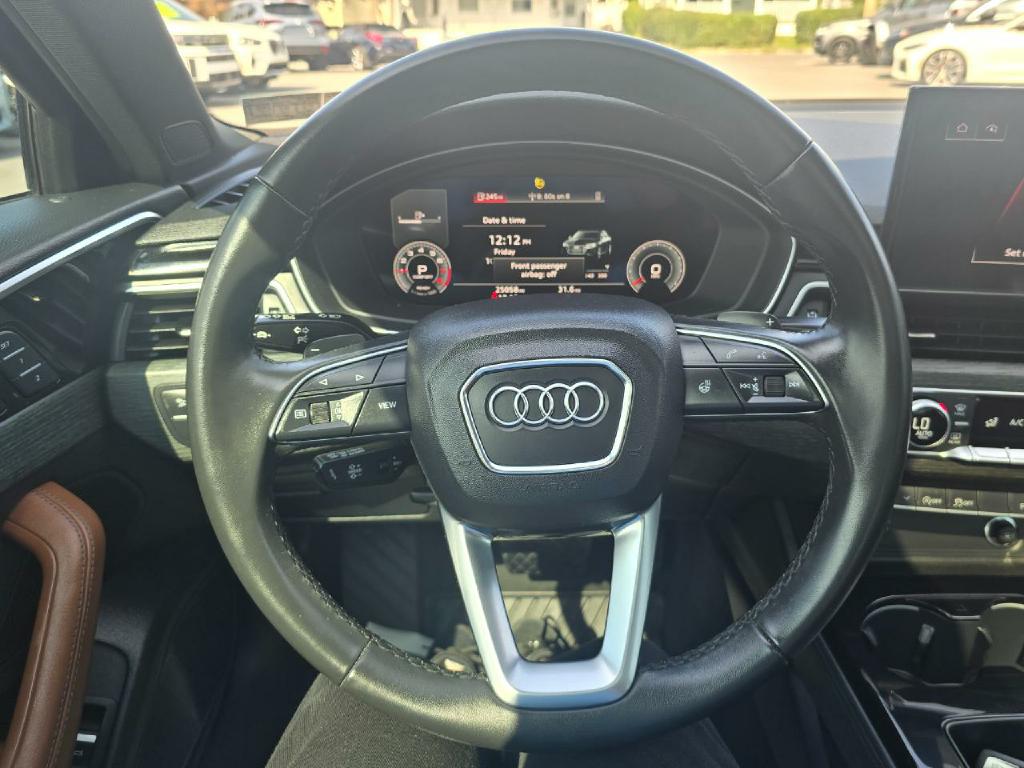 Photo 7 of this AUDI A4 SEDAN
