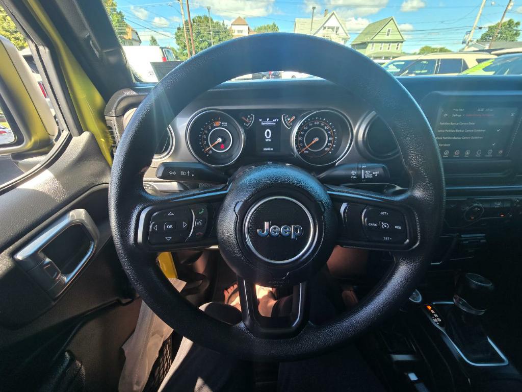 Photo 7 of this JEEP WRANGLER