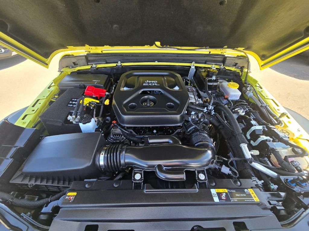 Photo 19 of this JEEP WRANGLER
