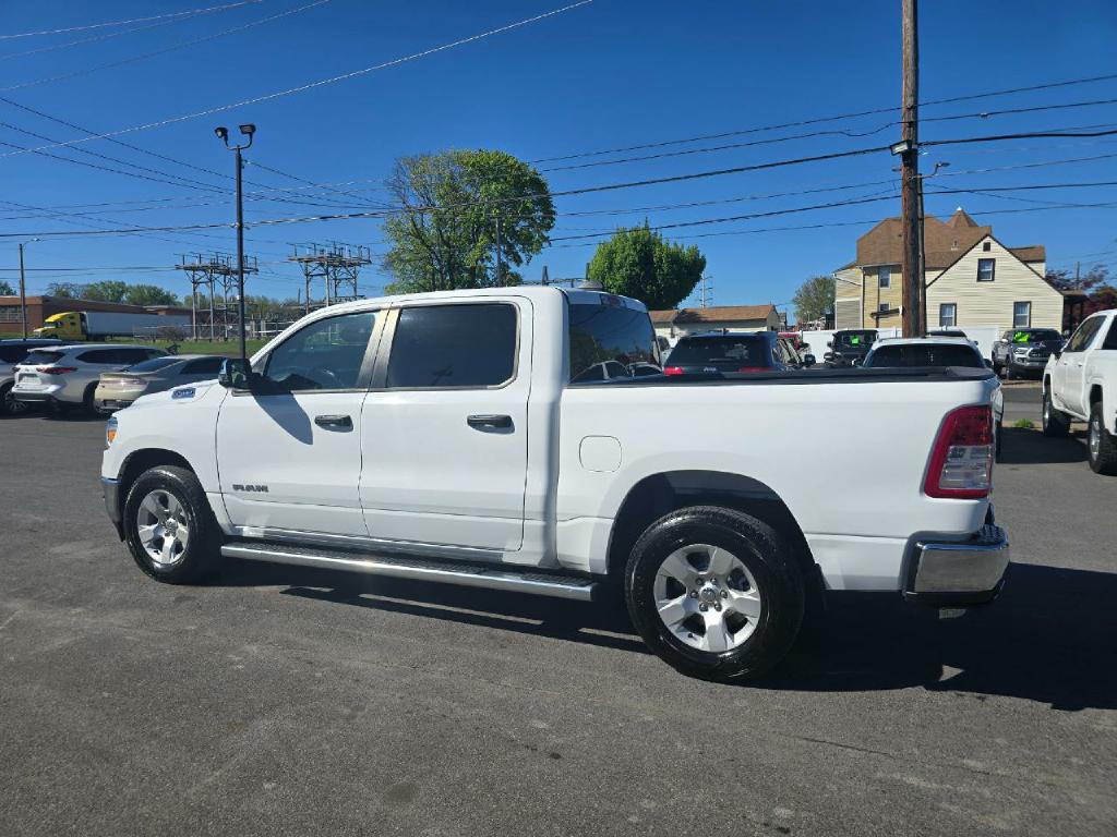 Photo 4 of this RAM 1500