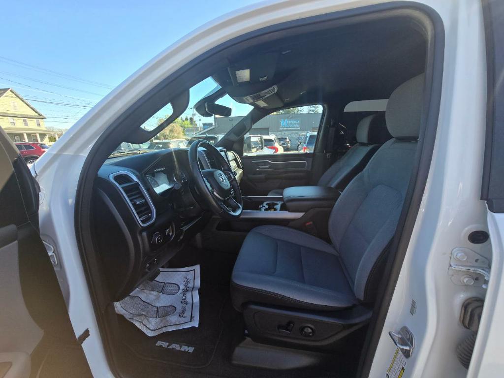 Photo 12 of this RAM 1500