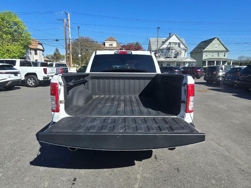 Photo 17 of this RAM 1500